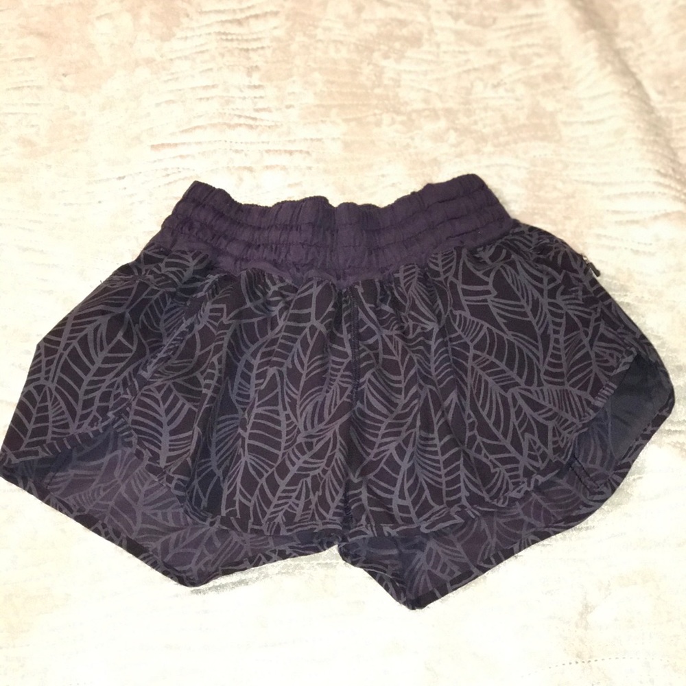 🧘🏽‍♀️ Lululemon Shorts Size M